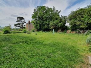 Communal Space- click for photo gallery